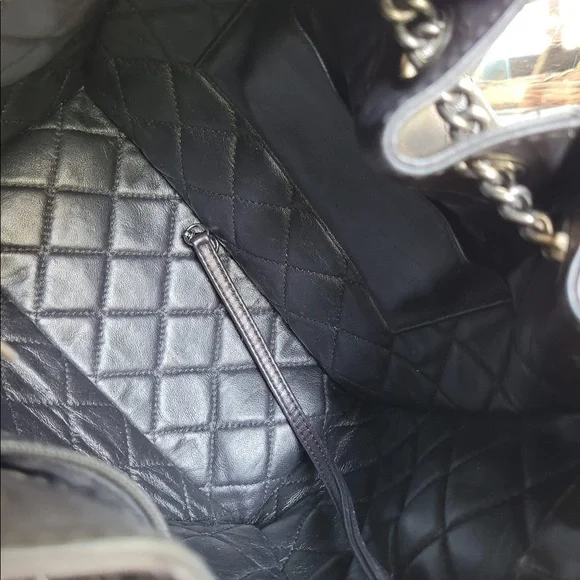 ❌SOLD❌SUPER CUTE!Chanel Bag Black Backpack Quilted Calfskin/Can use as a HandBag - Picture 15 of 16